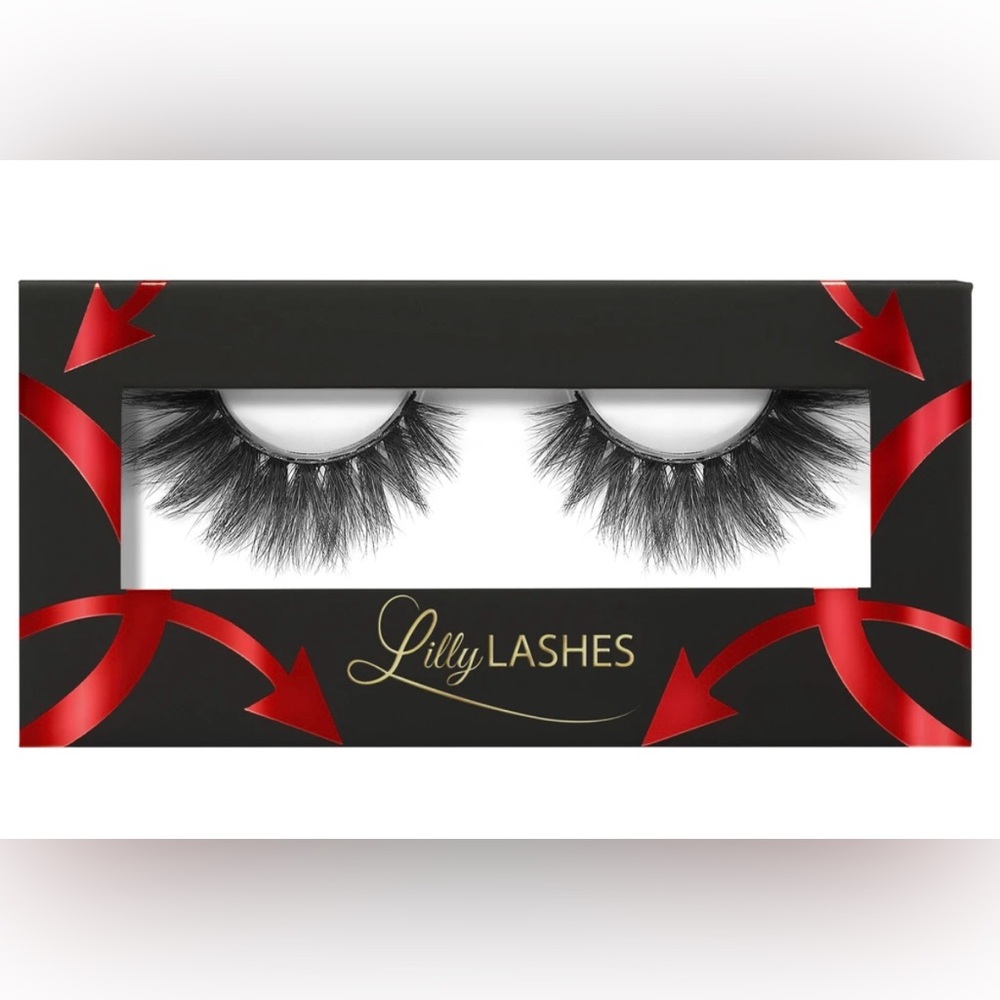 Discontinued Lilly Lashes So Devilish 3D Mink Voluminous Eyelashes 1ct.